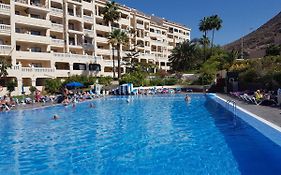 Castle Harbour With Heated Pool, Only 700 Meters To The Beach, Wifi, Balcony